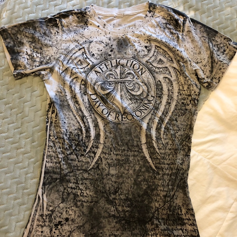 Affliction t-shirt. Small, good condition.